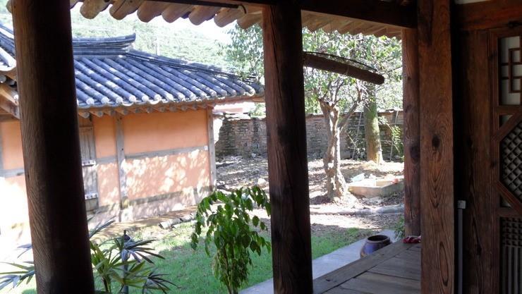 Отель Goseong Choi Pilgan'S Old House Экстерьер фото