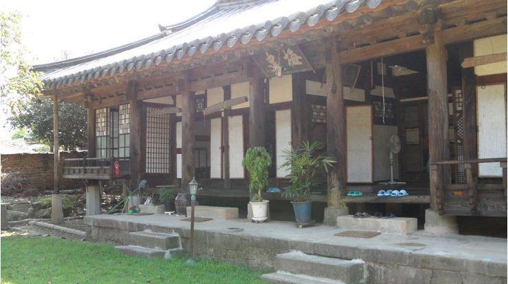 Отель Goseong Choi Pilgan'S Old House Экстерьер фото